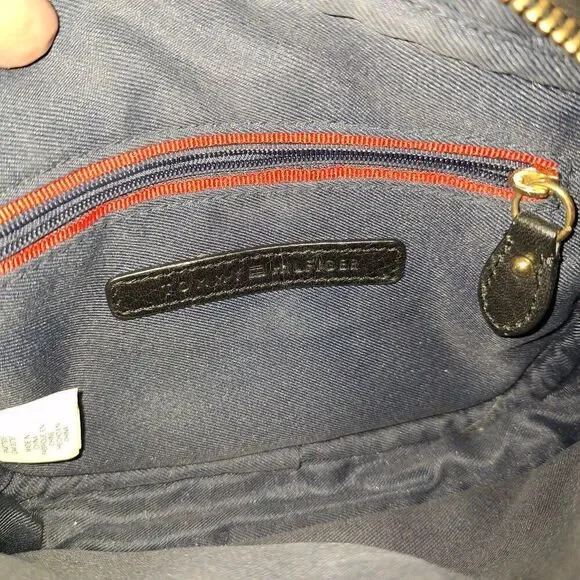Tommy Hilfiger leather‎ mini crossbody purse - Picture 6 of 11